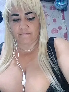 BonniAdams online show from October 3, 12:49 am