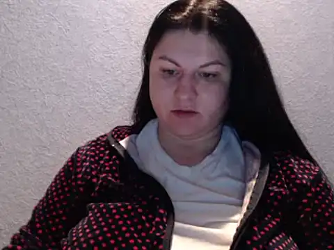 KiraSwee online show from October 18, 4:43 pm