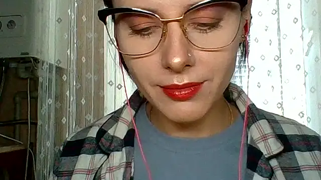 LuminousLady online show from September 11, 9:42 am