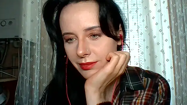 LuminousLady online show from September 10, 9:20 am