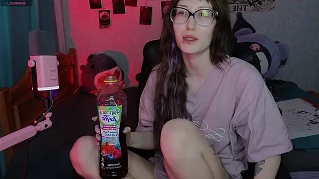 lissaros online show from March 30, 3:44 pm