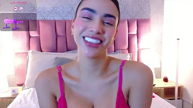 FelicityAdams online show from March 18, 2:55 pm