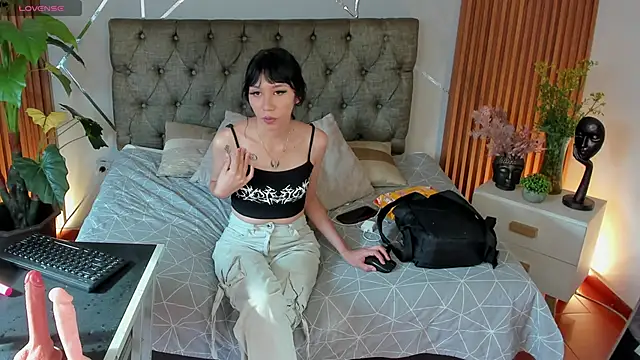 Miaa Lee7 online show from October 25, 8:26 pm