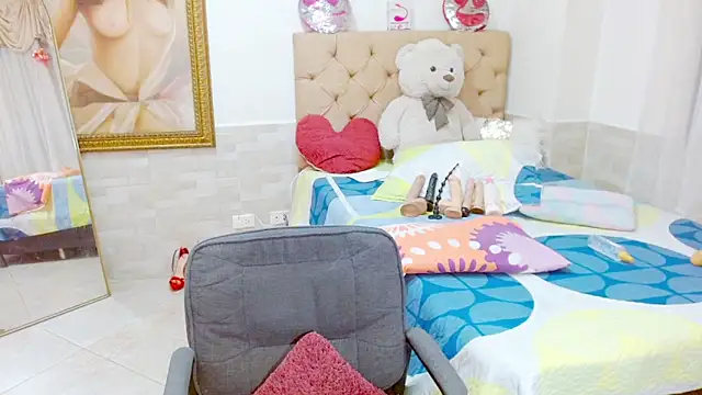 Dolldirtyxxx online show from April 15, 5:08 am