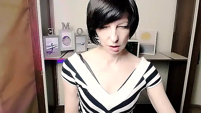  AngeliaFlow  online show from February 12, 10:28 am