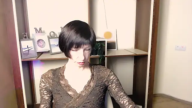  AngeliaFlow  online show from November 10, 7:47 am