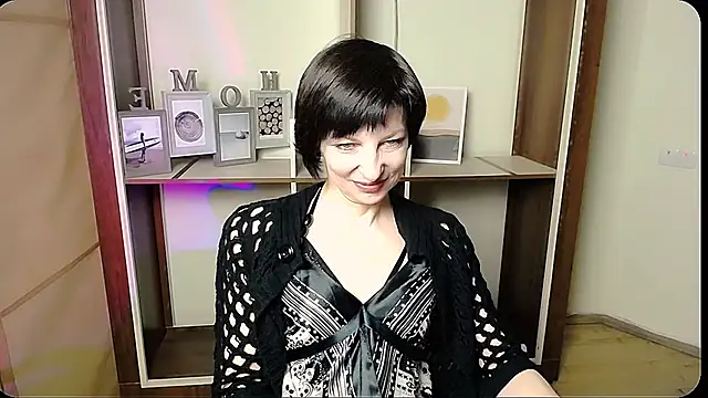  AngeliaFlow  online show from March 7, 6:20 am