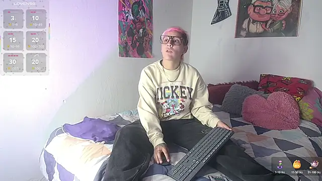 Snapshot of Brianna_Hard chatting on November 2, 12:36 am Brianna Hard online show from November 2, 12:36 am