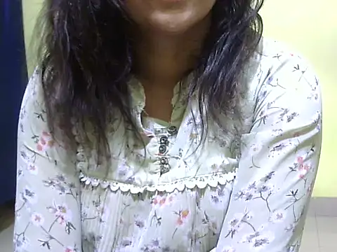 Your cutiepie  online show from November 9, 12:16 am