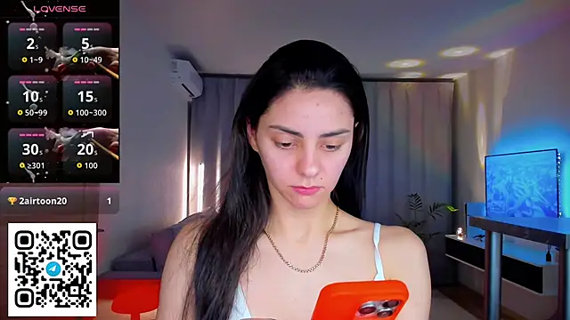 EmiliaZen online show from April 5, 7:24 pm