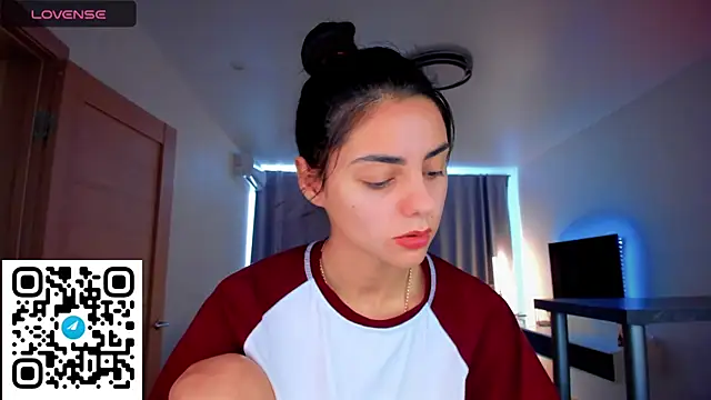 EmiliaZen online show from September 17, 1:09 pm