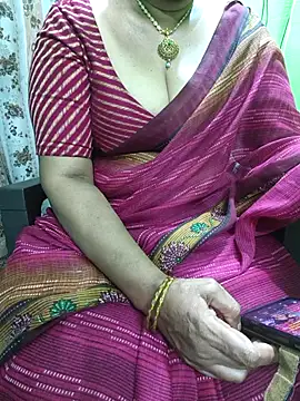 niiveditha online show from November 22, 3:15 pm