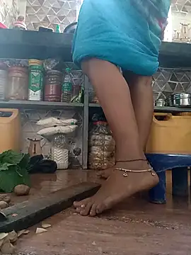 Hot-anjale online show from November 17, 6:03 am