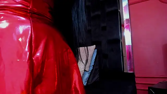 scarlet edwars online show from September 22, 6:17 pm