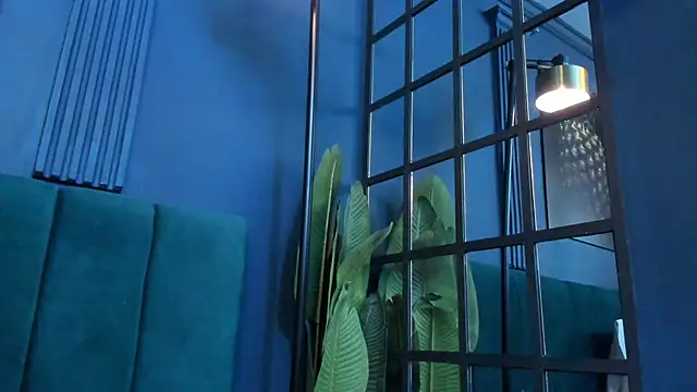 scarlet edwars online show from November 29, 7:07 pm