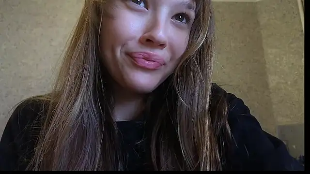 DemiDee online show from December 15, 8:25 pm