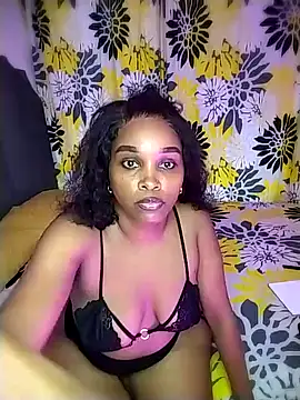 moree Queen online show from October 28, 8:03 pm