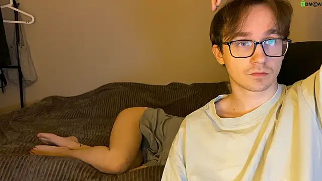 Sabrinaanddaniel online show from February 25, 9:35 pm