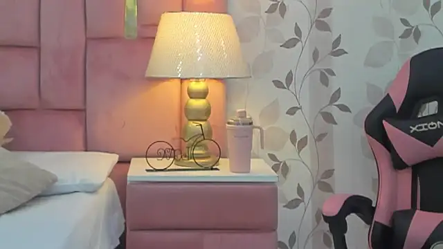 ArianaFranco online show from March 23, 1:39 pm