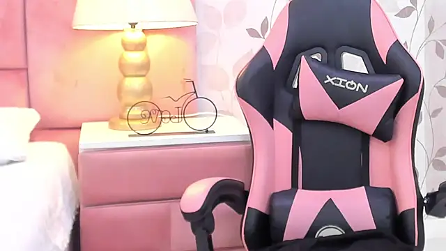 ArianaFranco online show from March 19, 3:05 pm