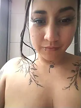 cherryy bombshelll online show from May 15, 3:11 am