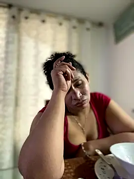 Carola-Ross online show from October 24, 6:15 pm