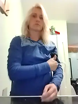 Skippydippy99 online show from October 4, 3:12 am