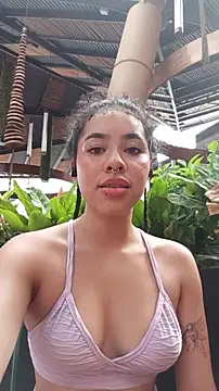 Snapshot of Dhalila_ chatting on October 20, 1:58 pm Dhalila online show from October 20, 1:58 pm