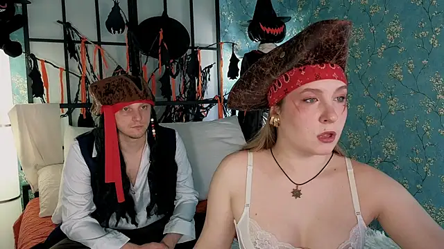 Saint Vicious online show from October 31, 8:35 pm