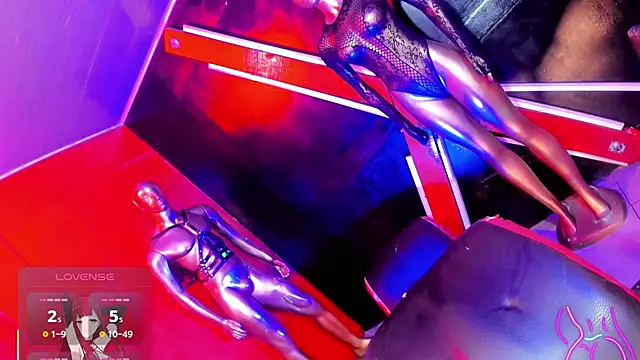 emelly horny  online show from March 17, 7:29 pm