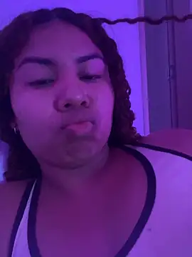 MELINAMARTINS online show from May 31, 8:32 pm