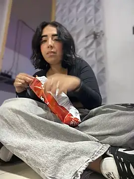 Scarlett-LS online show from November 2, 10:18 am