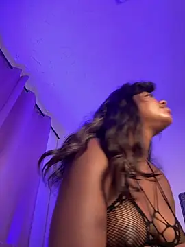 Daphnewalker   online show from May 16, 12:04 pm