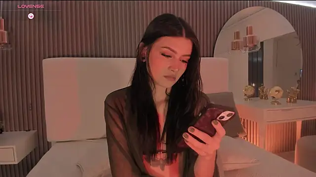 Giselle royy online show from October 11, 8:55 pm