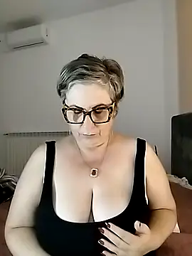 Pumabionda online show from October 7, 3:33 am