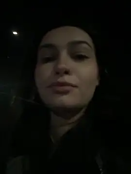 lunalovelee online show from November 9, 4:25 pm