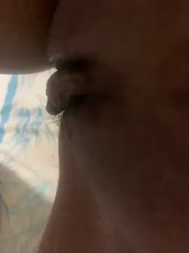 juliasz online show from May 3, 10:46 pm