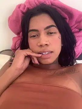 juliasz online show from June 2, 4:08 pm