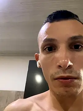 Isak Millan online show from November 30, 7:34 am