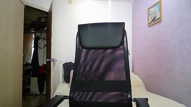 Victoria secrets  online show from March 10, 5:00 am