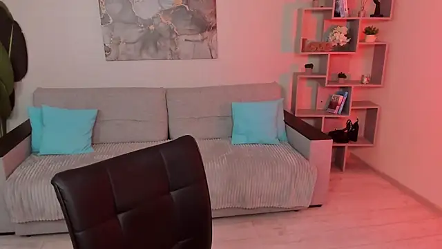 GabriellaMays online show from April 9, 5:10 am