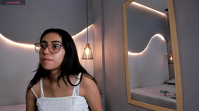 lucelly 15 online show from October 5, 11:37 am