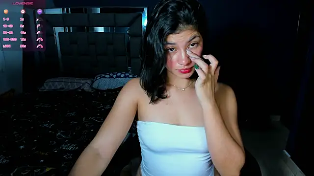 Violett 11 online show from December 14, 7:25 am