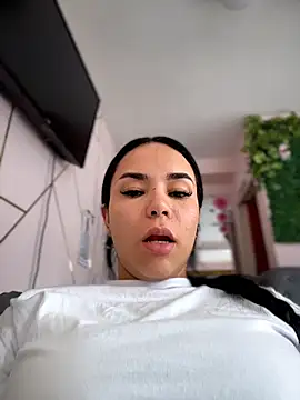 Naatalia online show from February 3, 6:12 pm