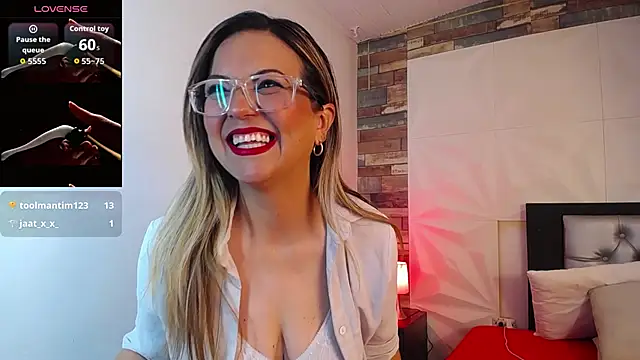 Azaahara  online show from October 9, 12:09 pm