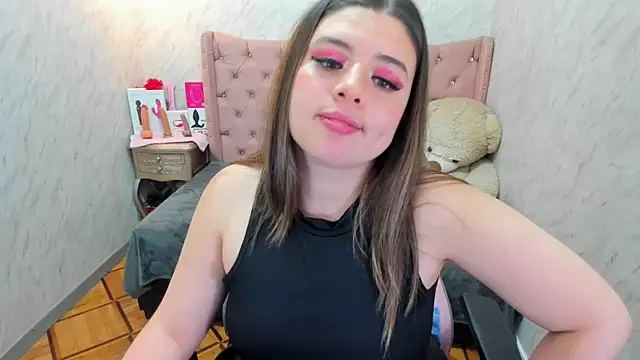 Lianngrace online show from October 18, 2:42 pm