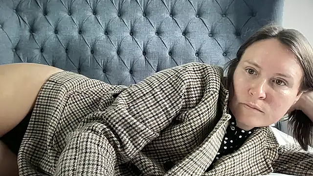 Snapshot of eatmypie69 chatting on September 15, 9:17 am eatmypie69 online show from September 15, 9:17 am