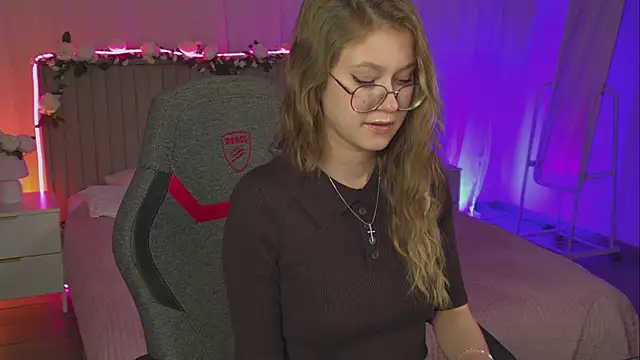 EveMundie online show from November 14, 1:00 pm