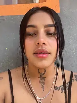 Emily sharlot online show from December 4, 6:19 pm