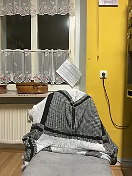 sexymelli18 online show from February 10, 5:49 pm